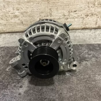 Land Rover Alternatör / Şarj Dinamosu (YLE500340-LR026344) Land Rover Alternatör / Şarj Dinamosu (YLE500340-LR026344)